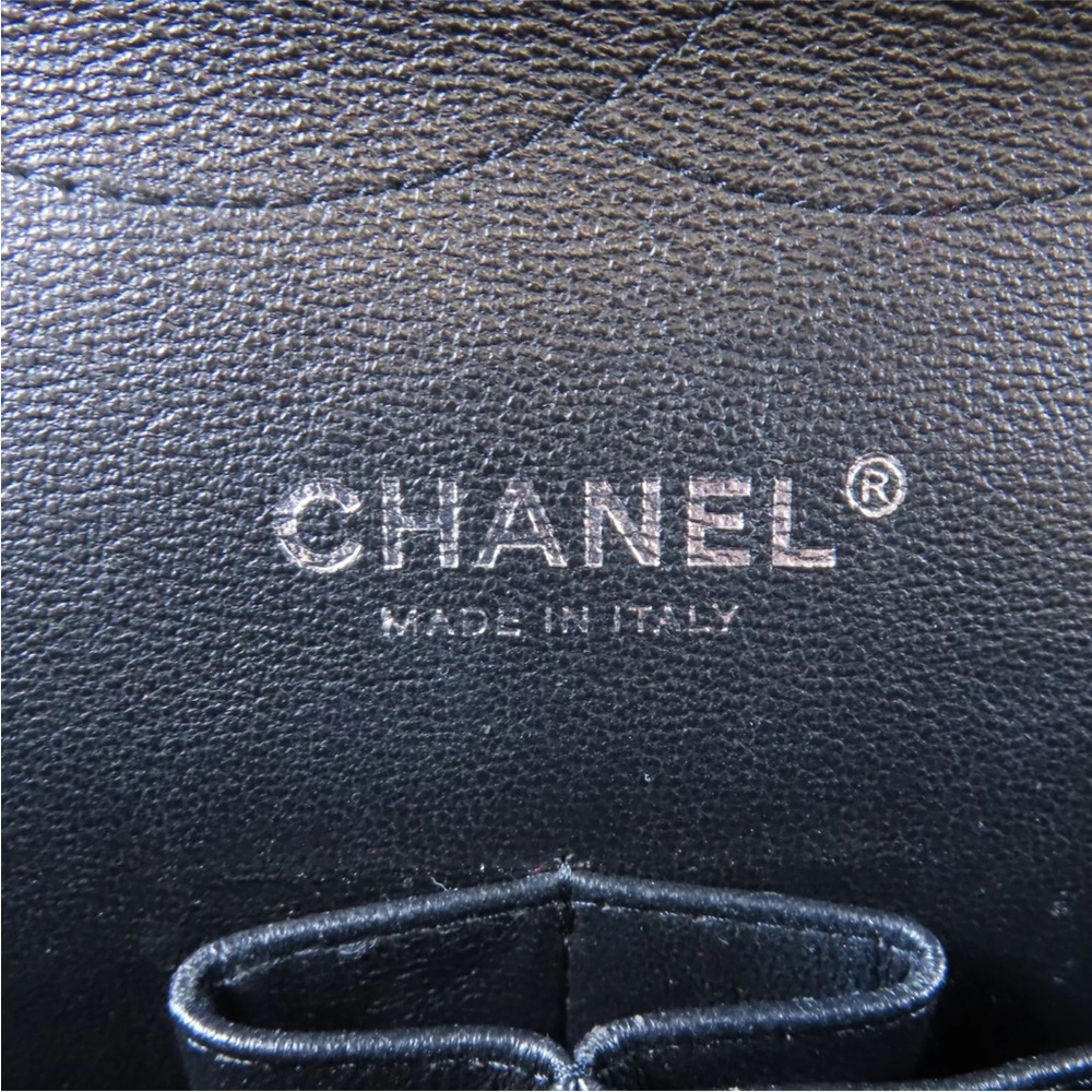 Chanel tote - Picture 11 of 11